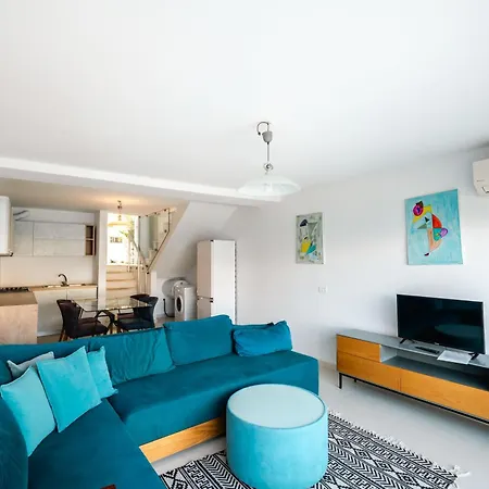 Stone - Adults Only Qeparo